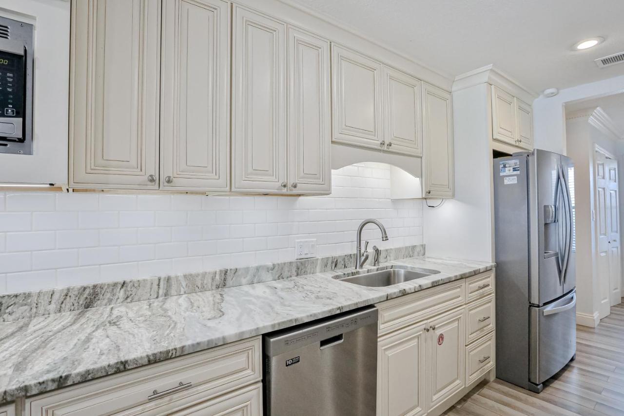 Captain'S Quarters At Green Reef Townhomes 데스틴 외부 사진